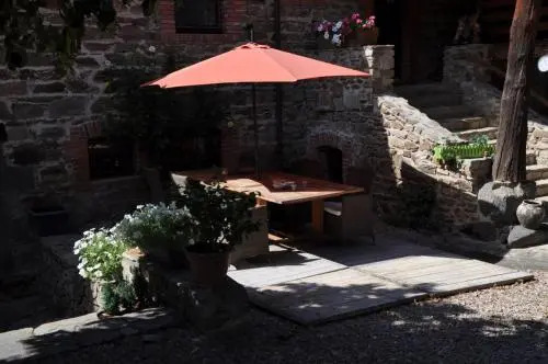 Les 5 Noyers