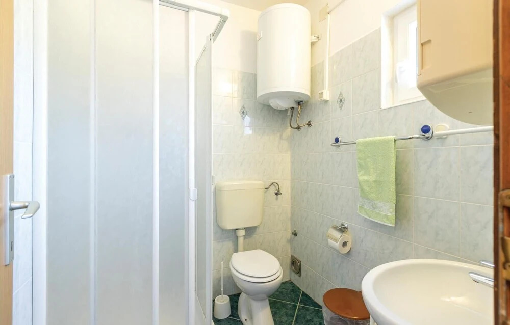 Beautiful Apartment in Rovinjsko Selo With 4 Bedrooms