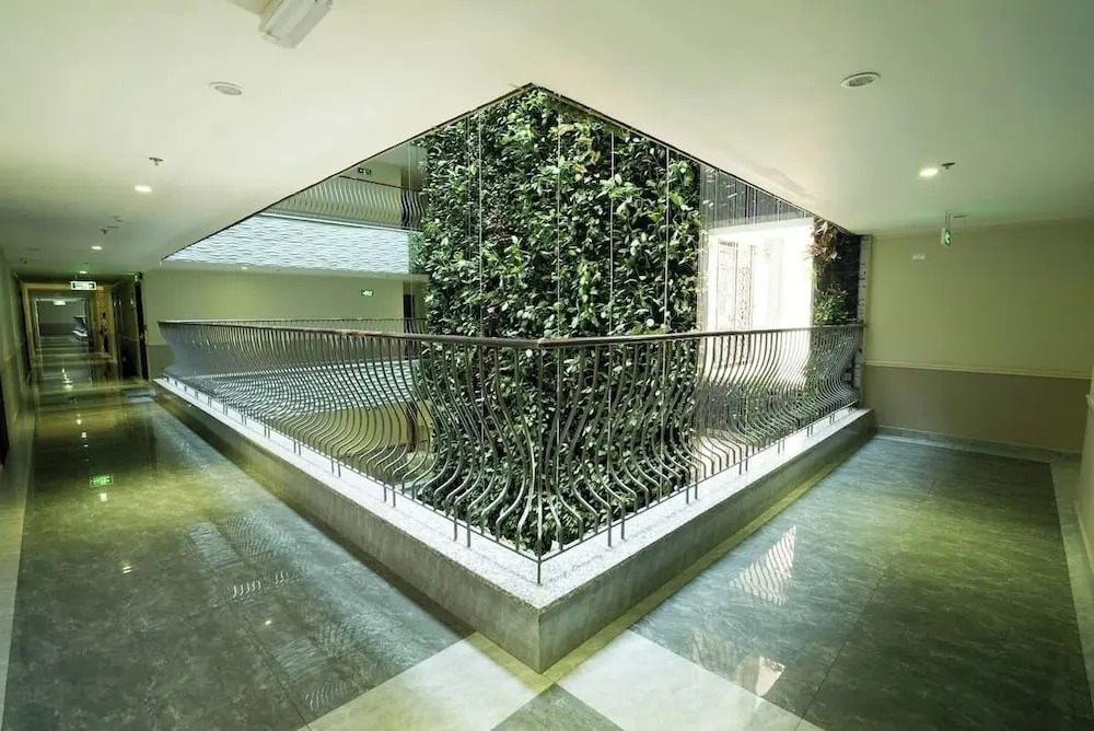 Luxury Condotel Luminous Leman