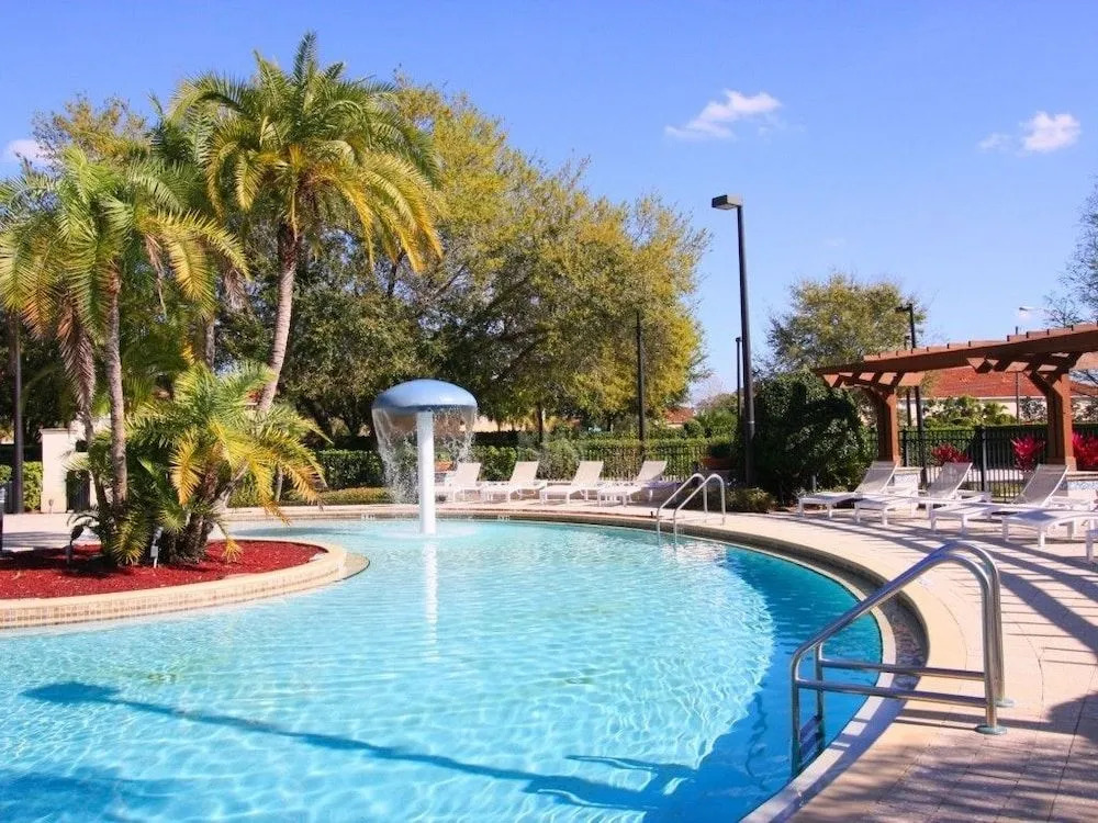 (4LVT29LH62) Vacation Rentals Near Orlando by RedAwning