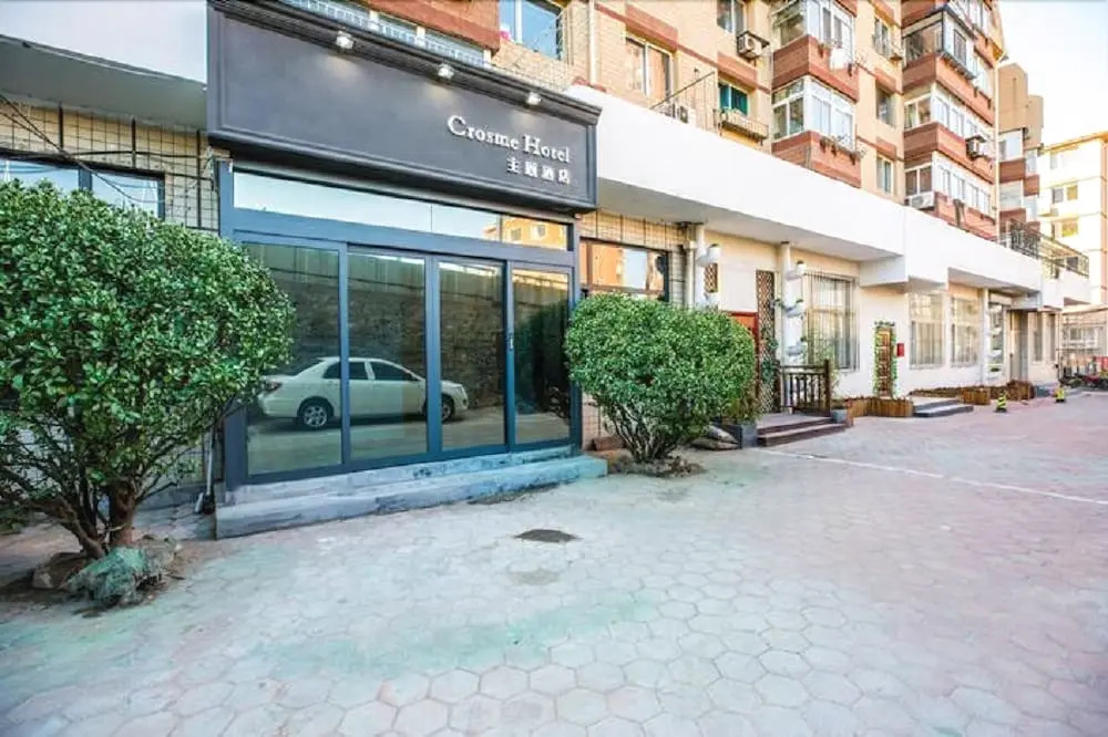 Crosme Theme Hotel