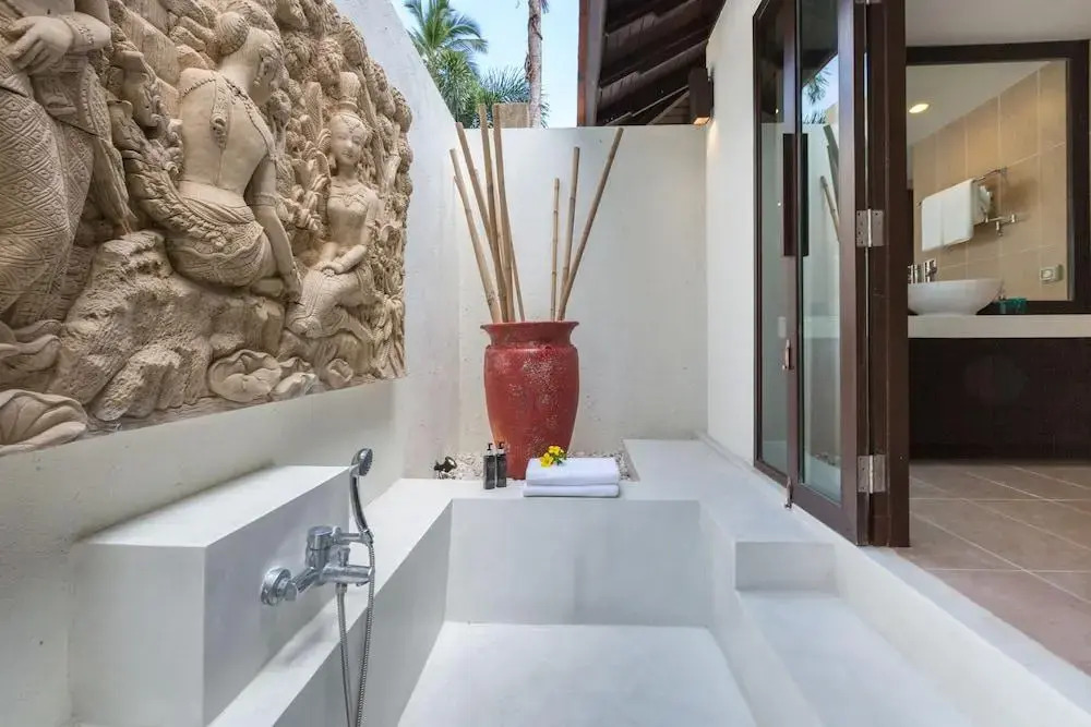 Villa Divina - Stunning Pool Villa 3 Mins Walk to Beach