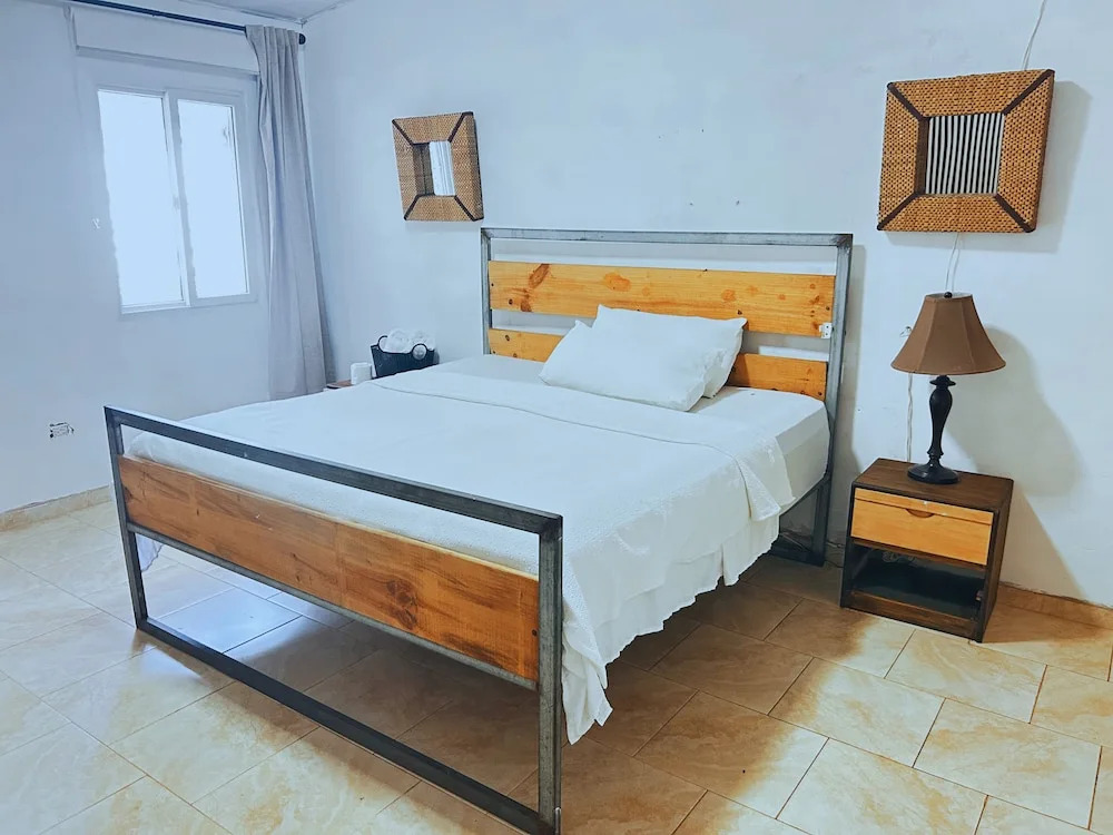 Amalfi Surf Lodge