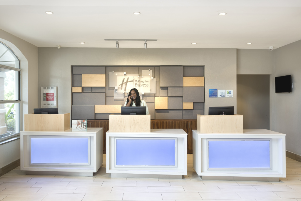 Holiday Inn Express & Suites S Lake Buena Vista by IHG