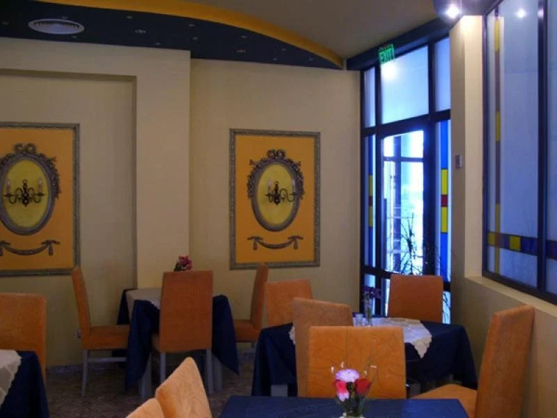 Royal Family Hotel
