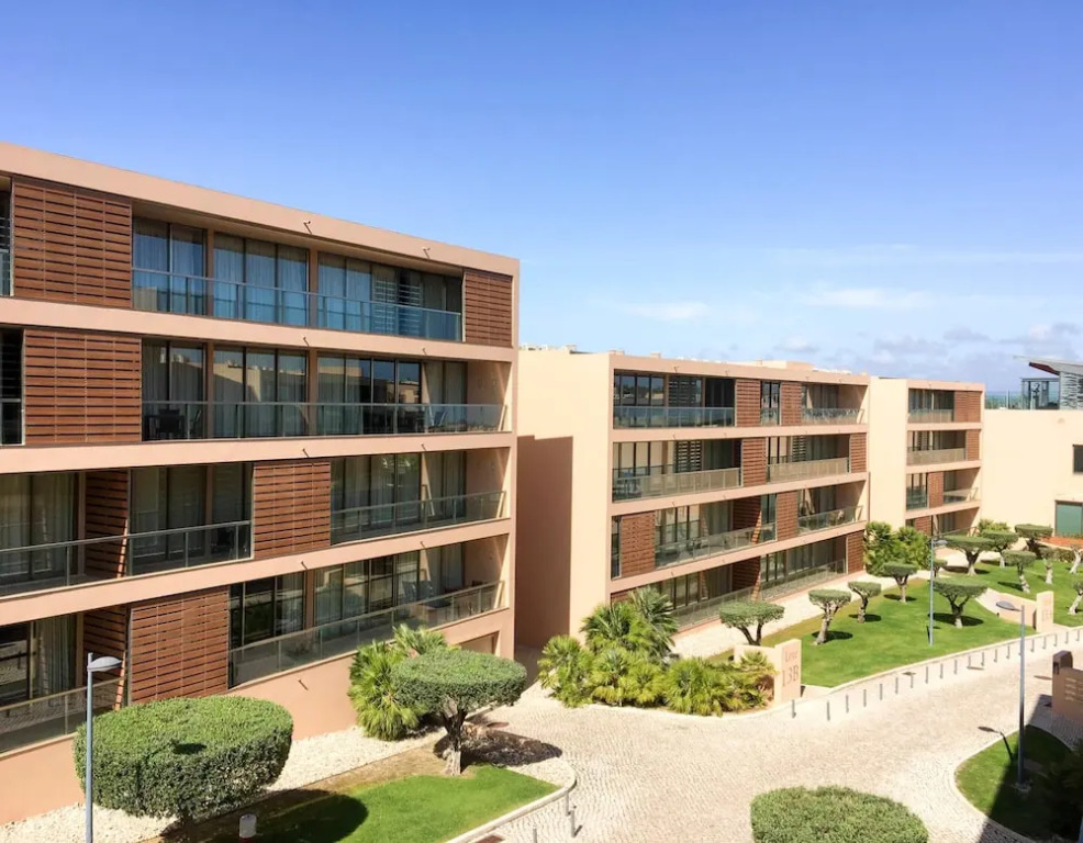Apartment With 2 Bedrooms in Guia, With Shared Pool, Enclosed Garden and Wifi - 500 m From the Beach