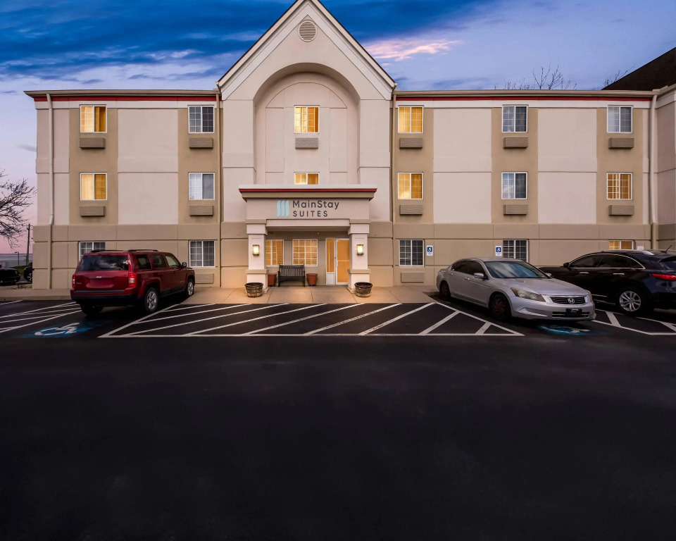 MainStay Suites Cincinnati Blue Ash