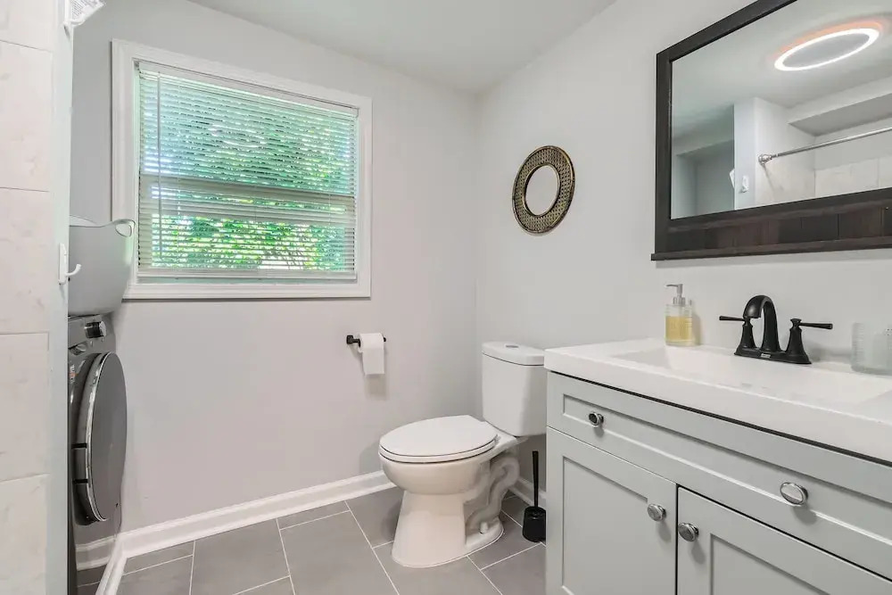 Lakewood Heights Comfort & Cozy