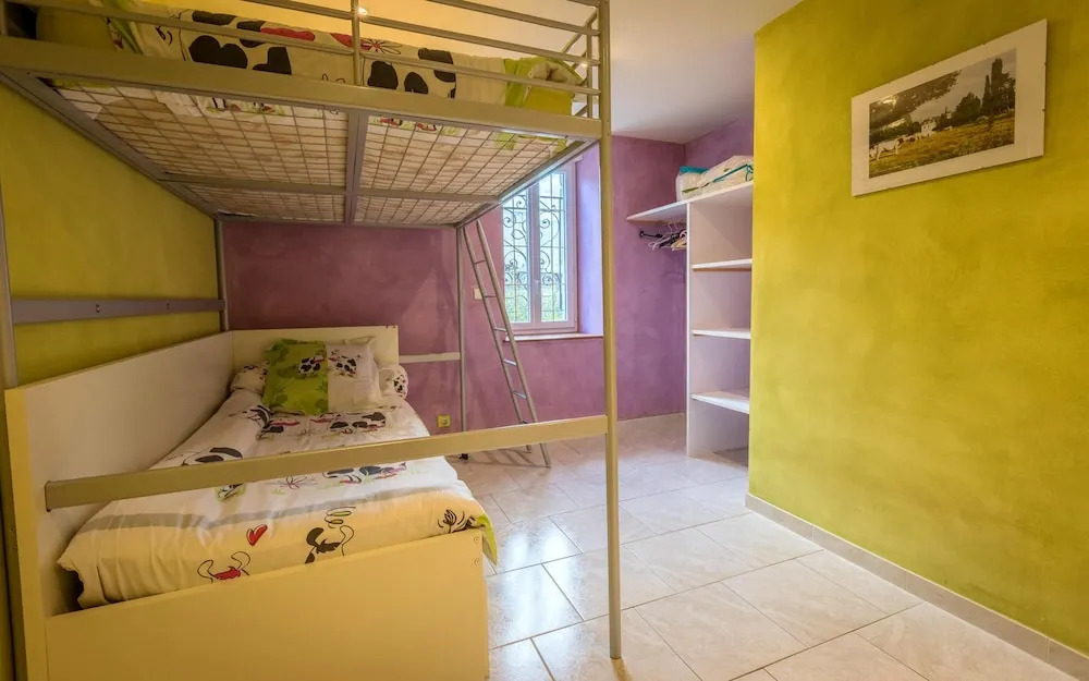 House With 2 Bedrooms in Mouterre-silly, With Shared Pool, Enclosed Garden and Wifi - 180 km From the Beach