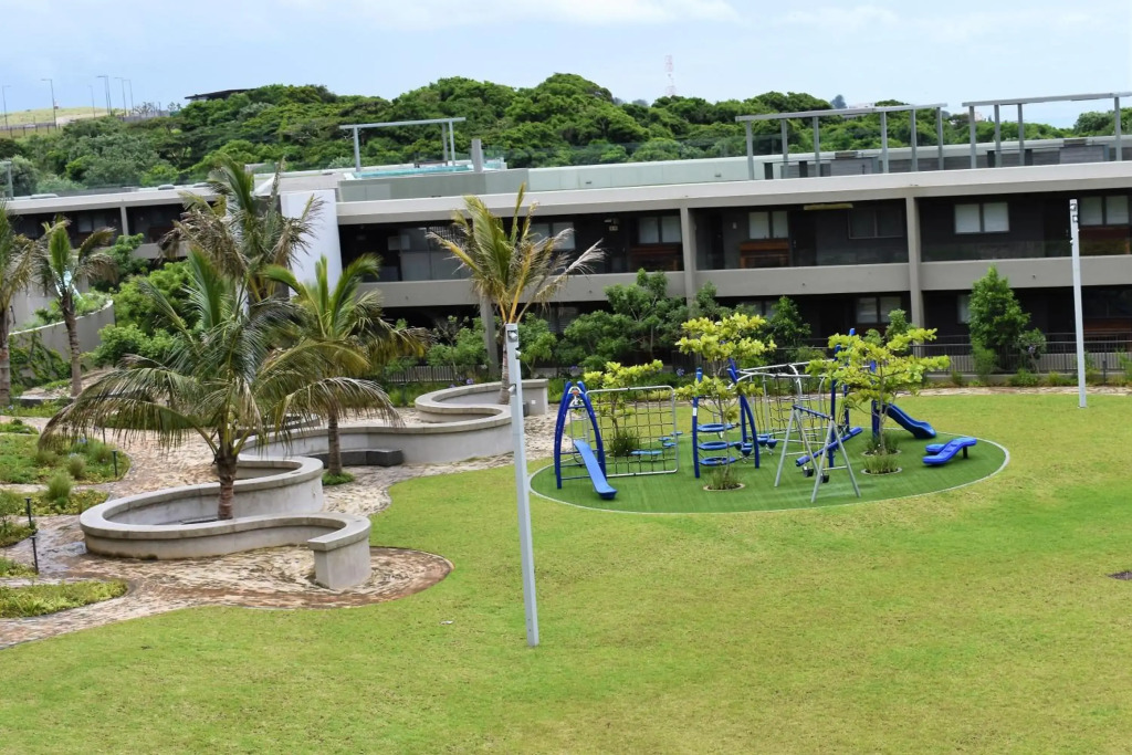 303 Pebble Beach Sibaya
