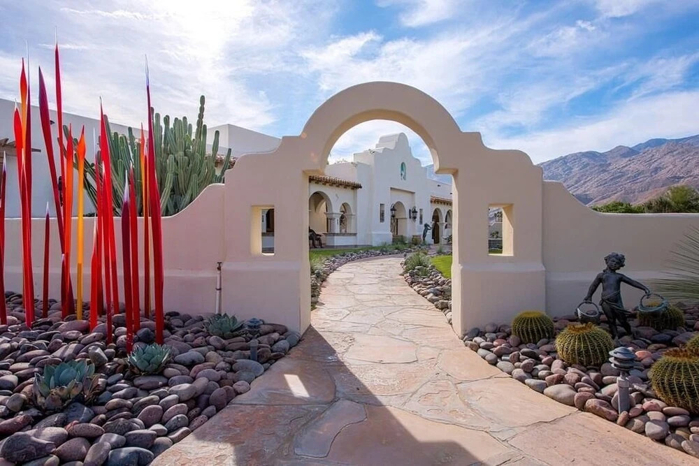 The Main Pond Estate