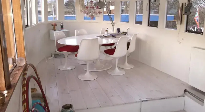 Houseboat Amstel