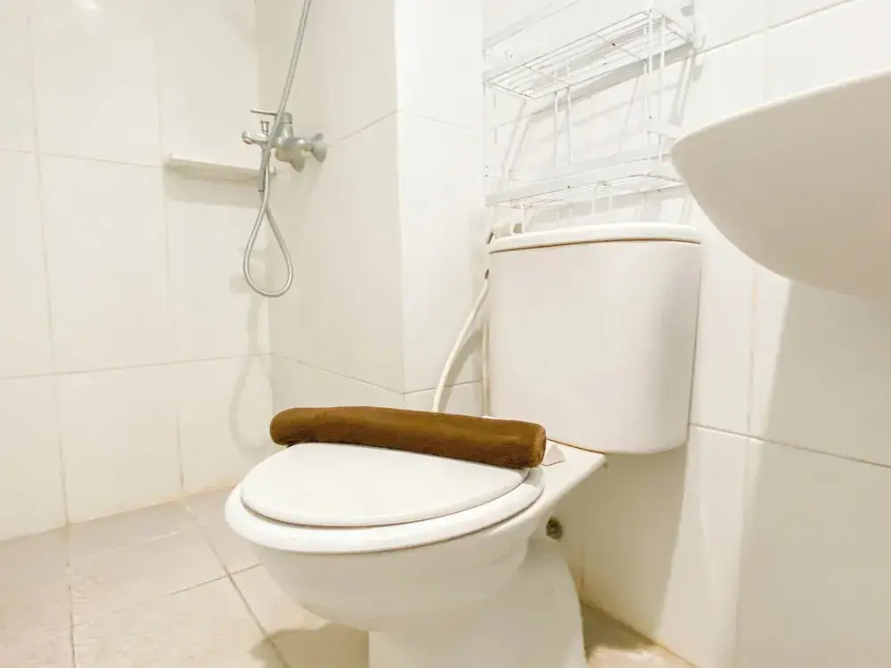 Relaxing Studio at Tamansari Mahogany Karawang Apartment