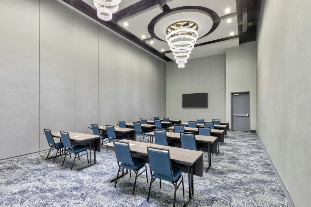 Home2 Suites By Hilton Paris