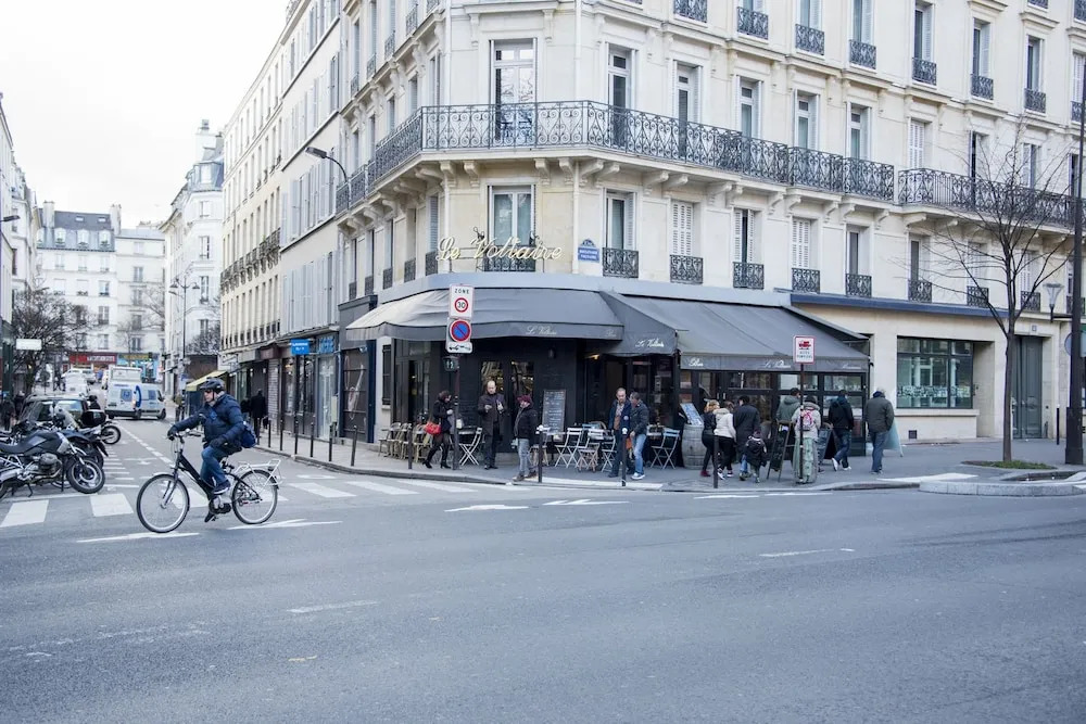 Place de la Republique Hideaway