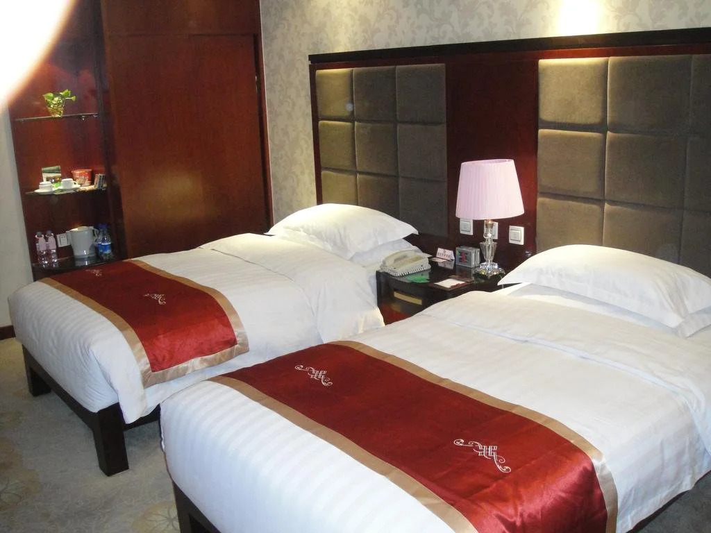 Sanlongzhongtian Hotel