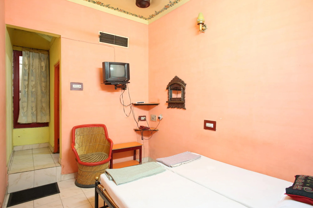 Govind Hotel