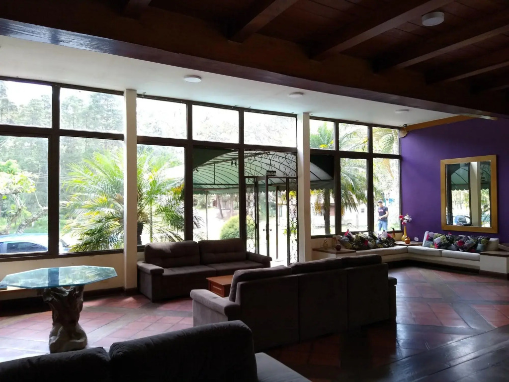OYO Del Verde Hotel