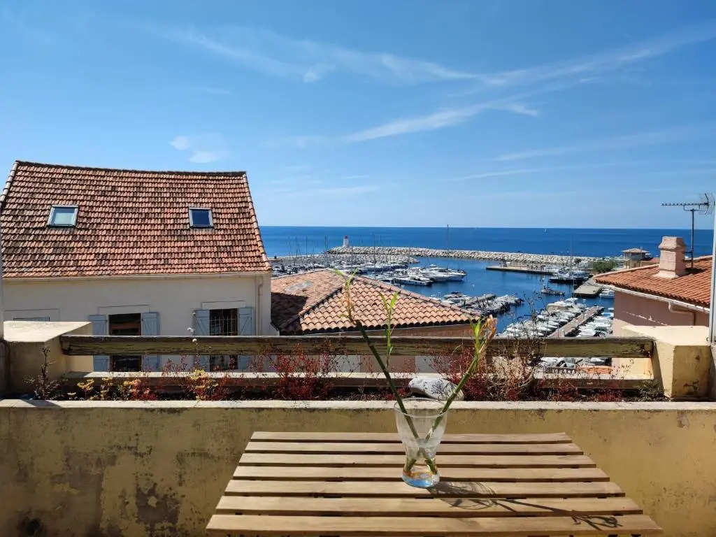 L'escapade - Vue Mer & Terrasse - Plage a 100m