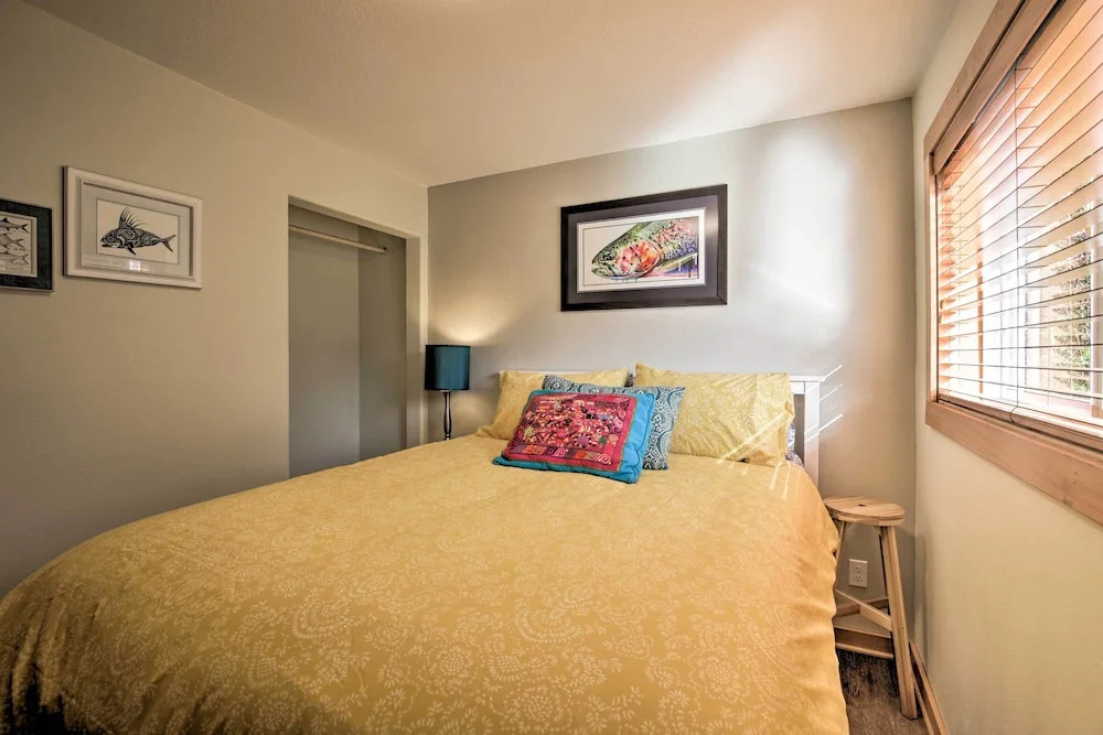 Private Rockaway Beach Retreat: 2 Blocks to Ocean!