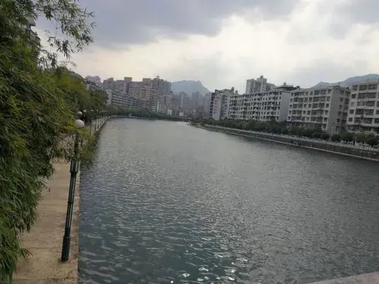 Yufeng Jade Hotel (Jianjiang Avenue Branch, Duyun City)