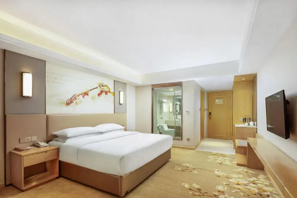Vienna International Hotel (Xinwuzhong, Dengcheng Avenue, Xiangyang)