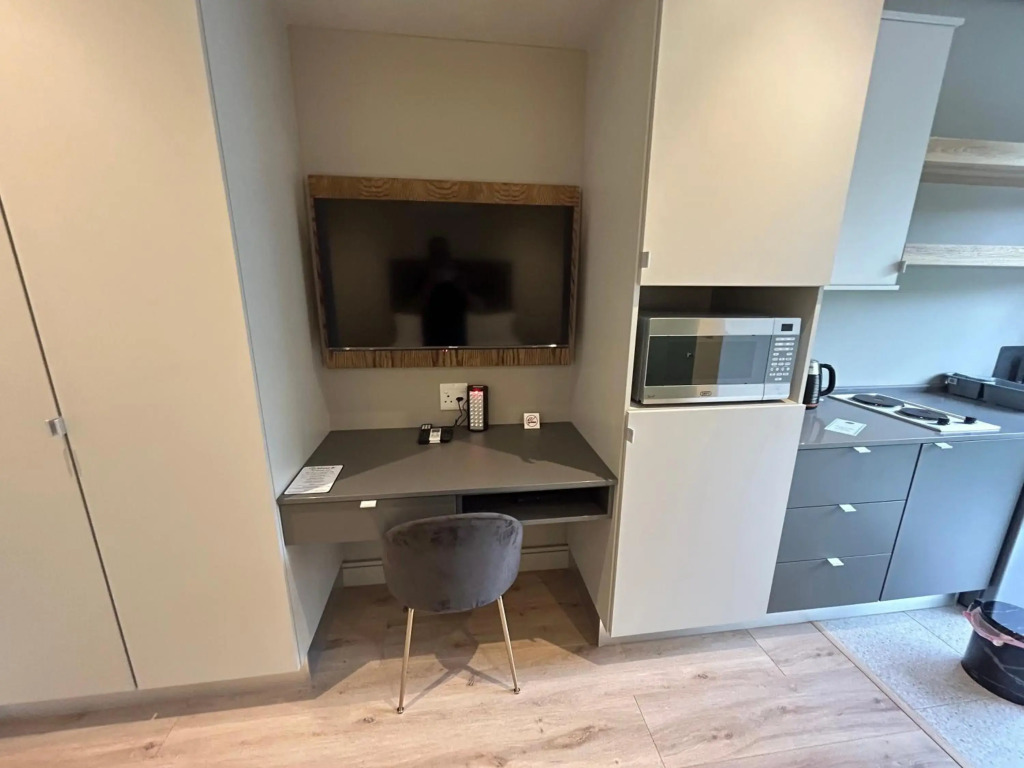 The Wantage Suites
