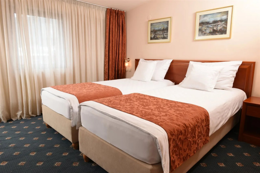 G Hotels