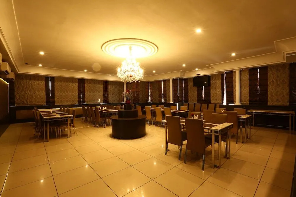 The Down Town Hotel