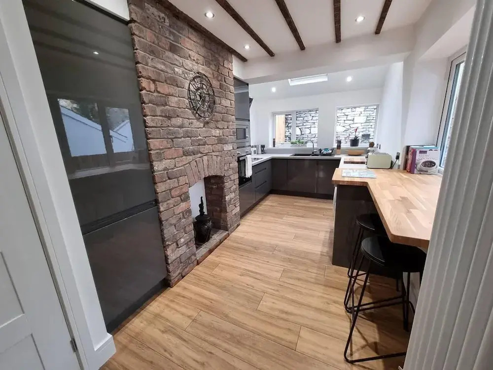 4 Bed Townhouse-sleeps 7-garden-pets-valley View