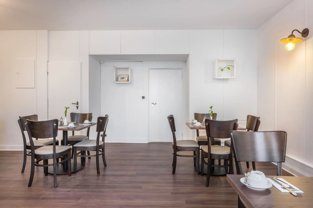 Signature Hotel Astoria