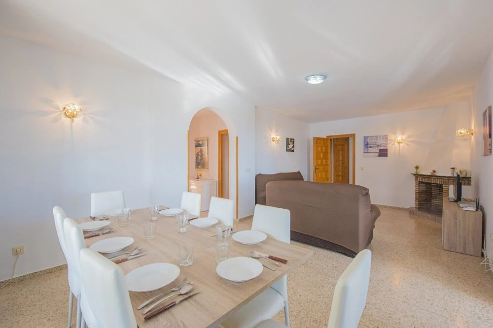 Villa - 4 Bedrooms with Pool, WiFi and Sea views - 104975