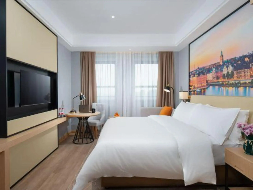 RVienna International Hotel (Fangte store, Wuhu government center)