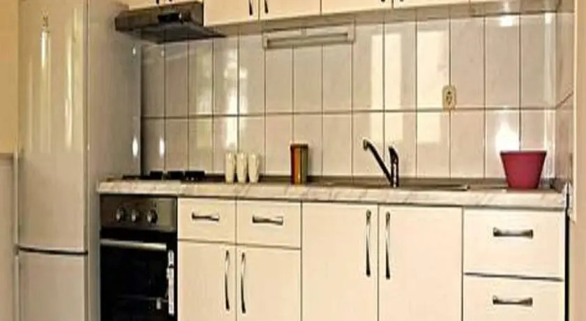 Apartment Auger