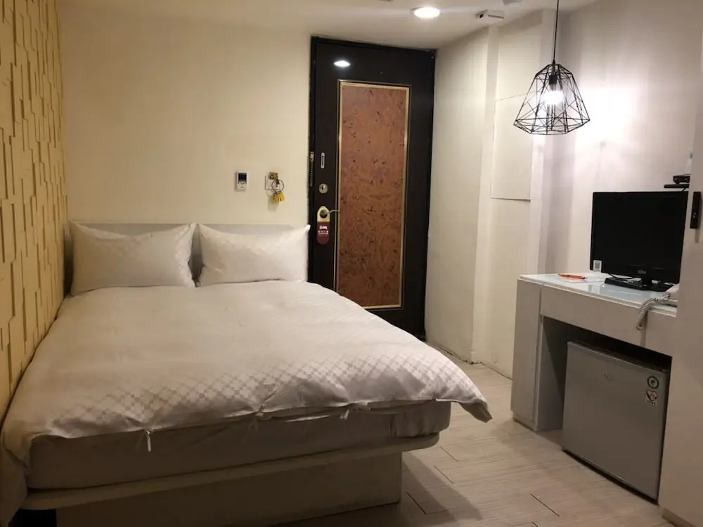 Travel Young Hotel