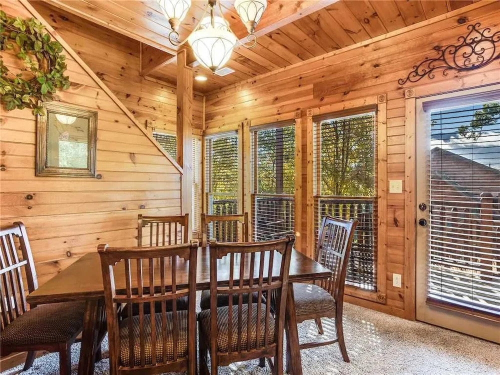 Heavens View - Two Bedroom Cabin