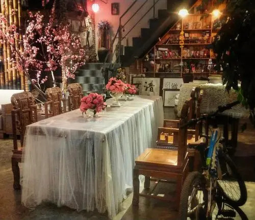 Deqing Qianxi Nianba Youth Hostel