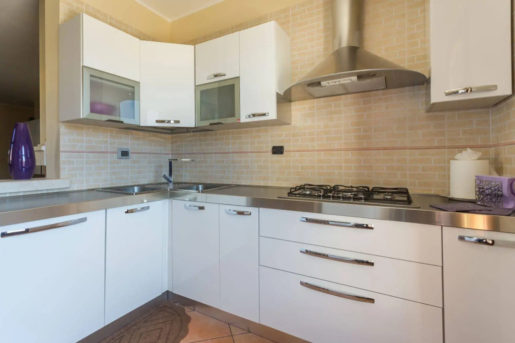 AnaeleHouseapartments LTB