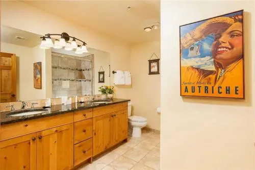 4207 Aspen Lodge