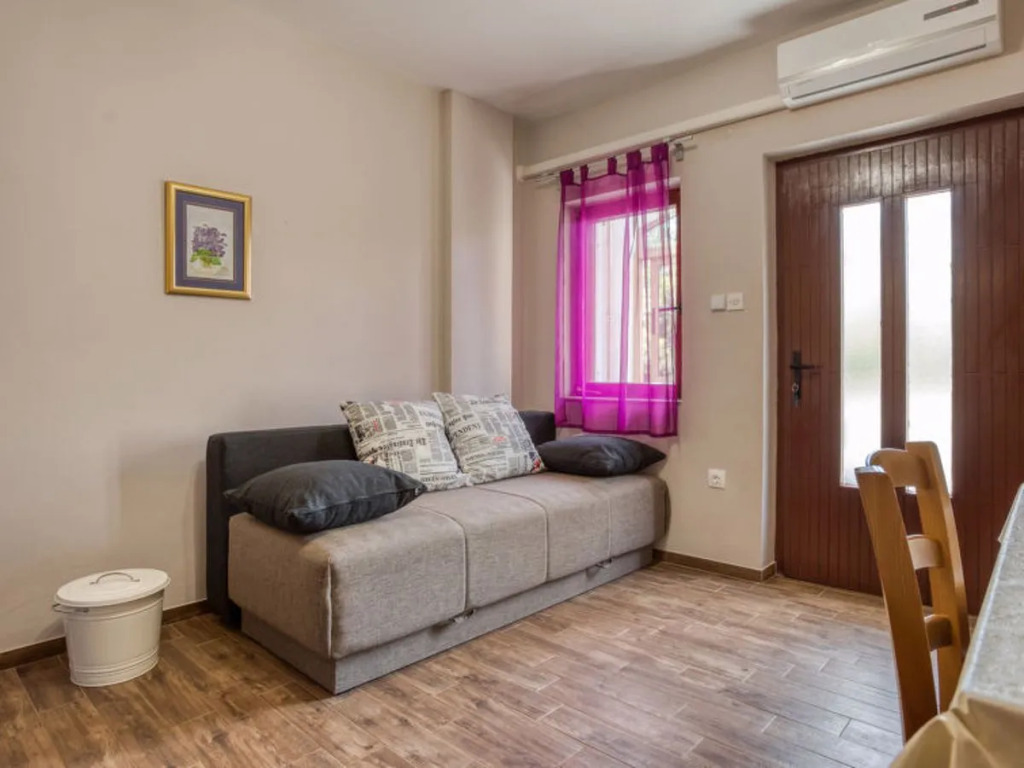 Apartment Daria Como 40512