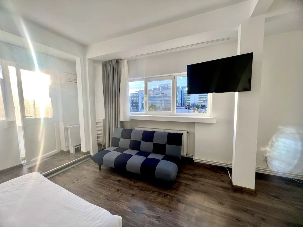 Downtown Victoria Apartments By CityBookings