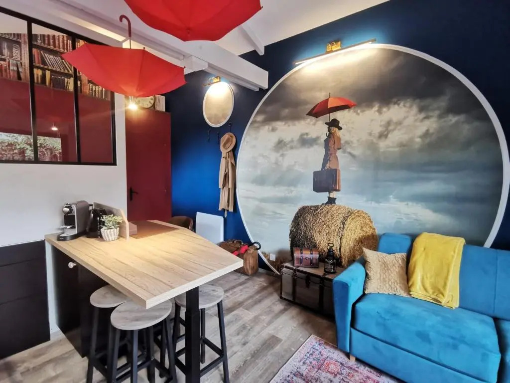Maisonnette Avec Terrasse Et Parking - Madeleine, Il Etait Une Fois