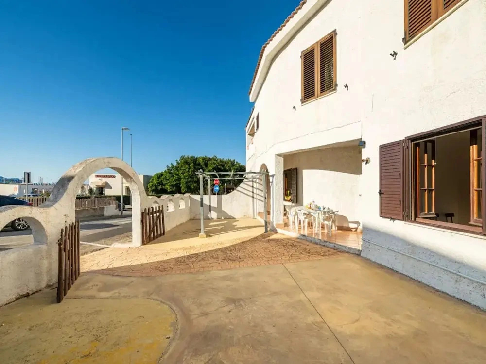 A Welcoming Ground-floor Accommodation
