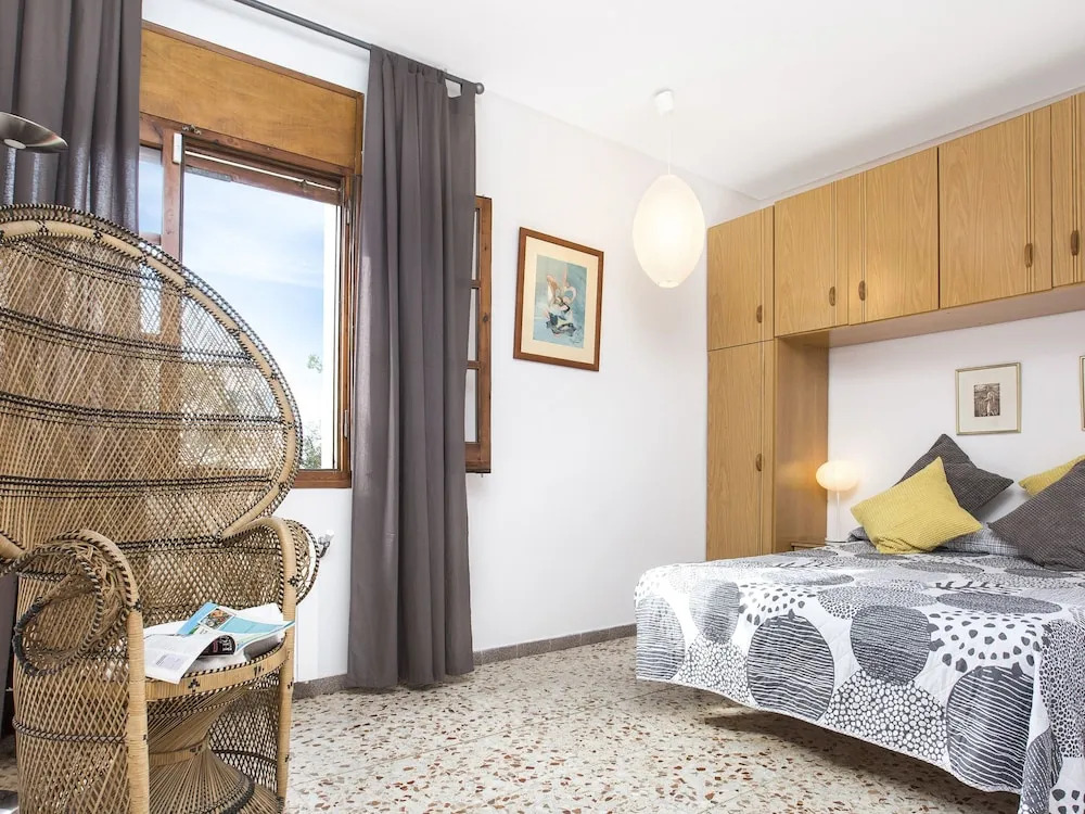 Luxurious Villa in Tordera With Private Pool and Garden