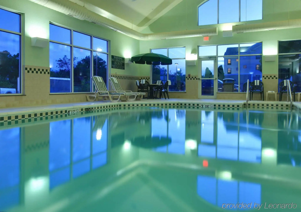 Country Inn & Suites by Radisson, Bentonville South - Rogers, AR