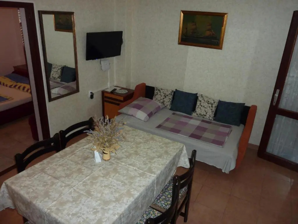 Queen's beach apartment Sabunike Nin - Green street II - AE1188