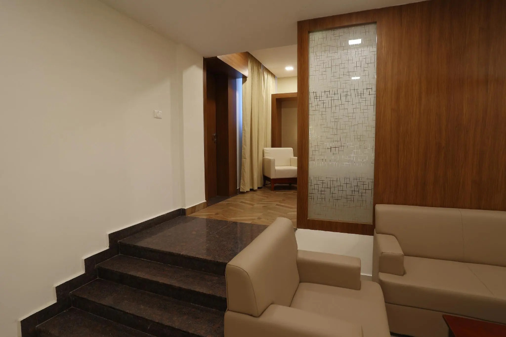 HOTEL BLUEMOON