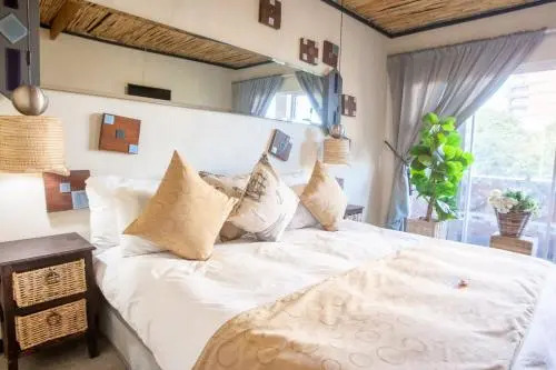 Honeymoon Suites Strand Helderberg