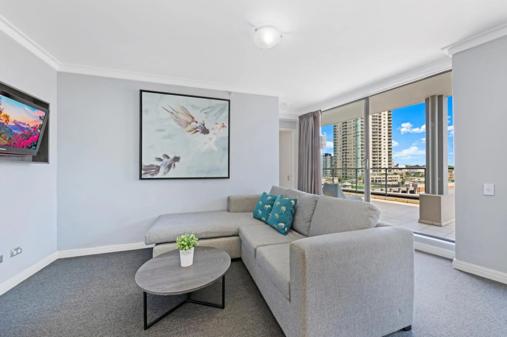 KOZYGURU Sydney CBD Lovely 2 Bedroom APT with Amazing City View NHA653