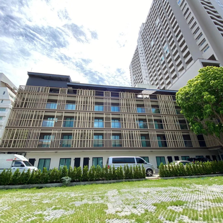 The Shade Residence